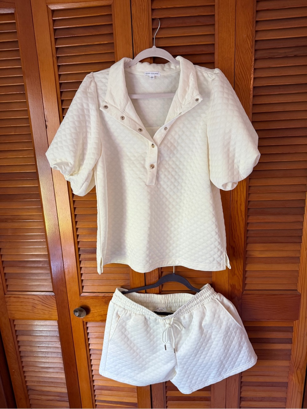 Mary Square Quilted Set Cream Puff Sleeve Top & Shorts Gold Button Size L